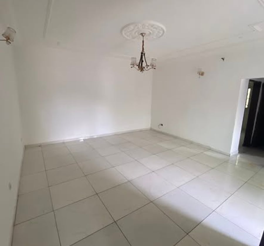 Appartement moderne à louer à Odza Borne 10