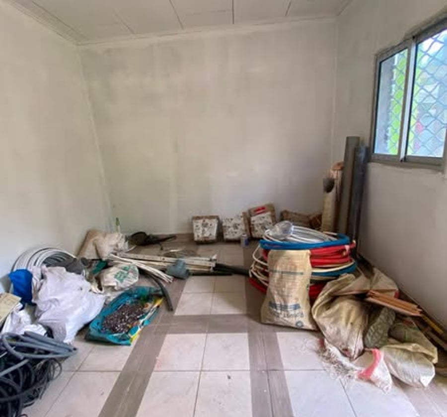 Chambre moderne à Nkolbong, Douala