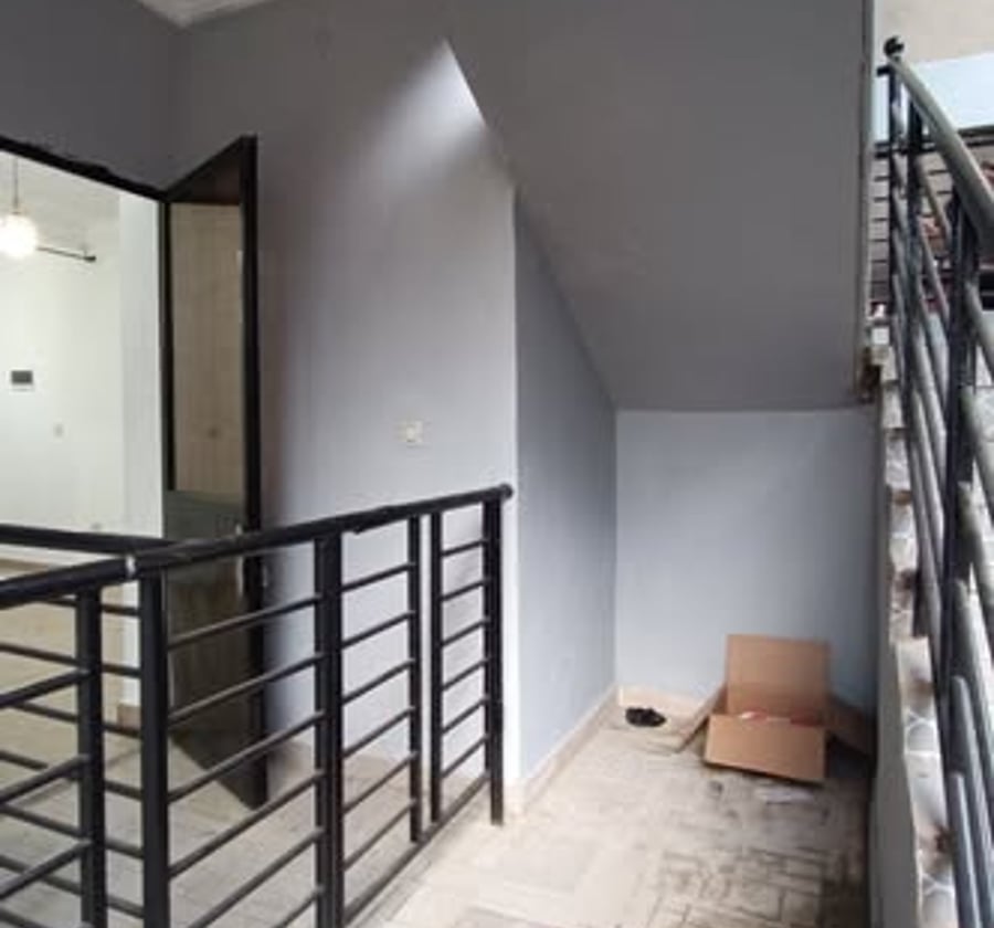 Studio moderne à louer à Nkolfoulou, Yaoundé