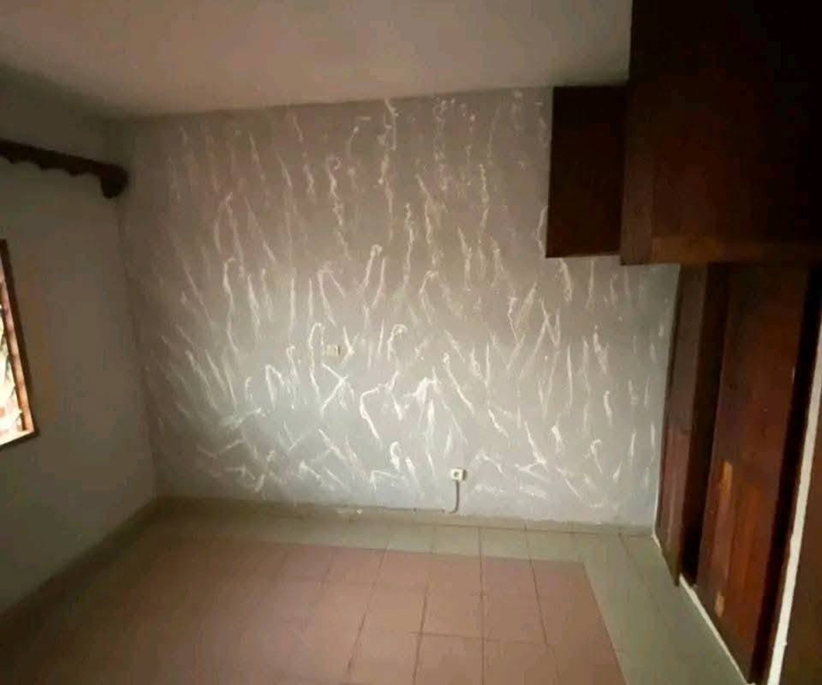 Studio moderne à louer à Emana