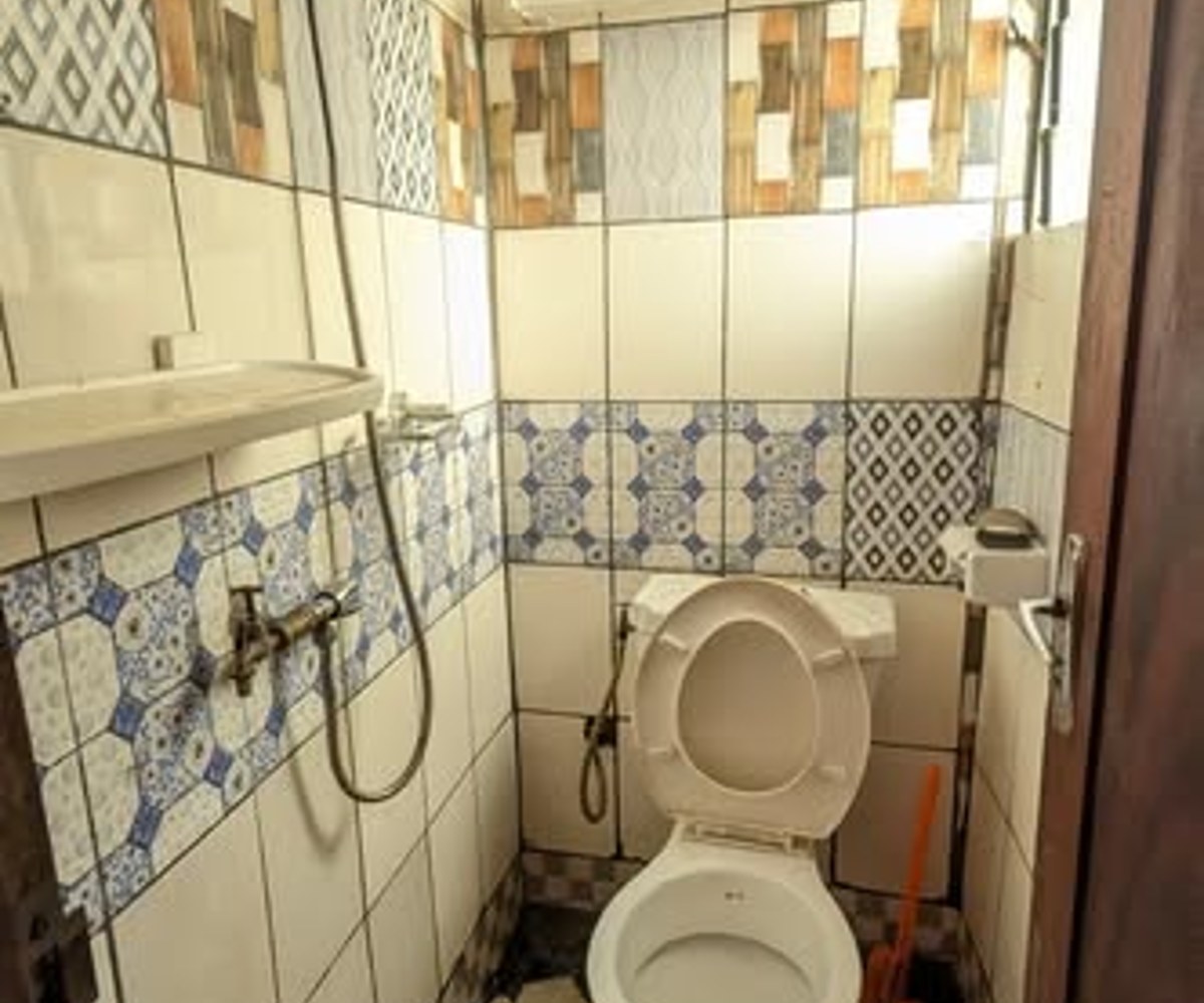 Chambre moderne avec espace cuisine à Makepe Missoké
