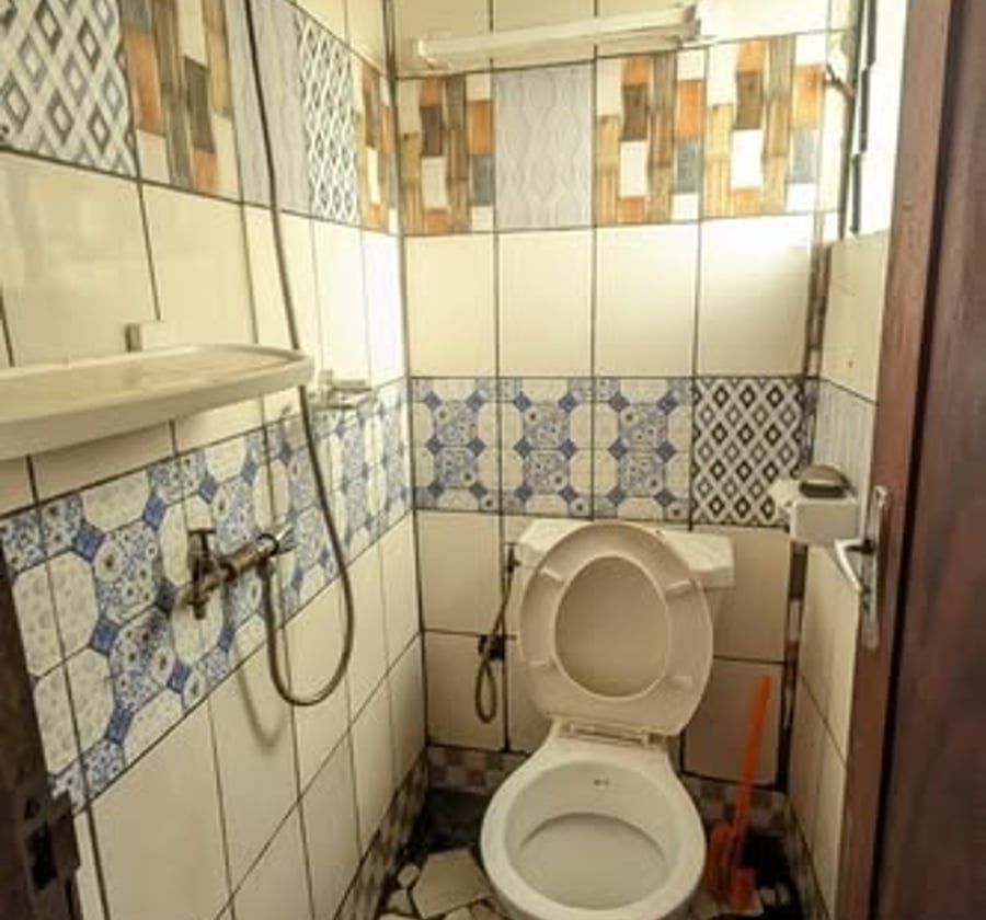 Chambre moderne avec espace cuisine à Makepe Missoké