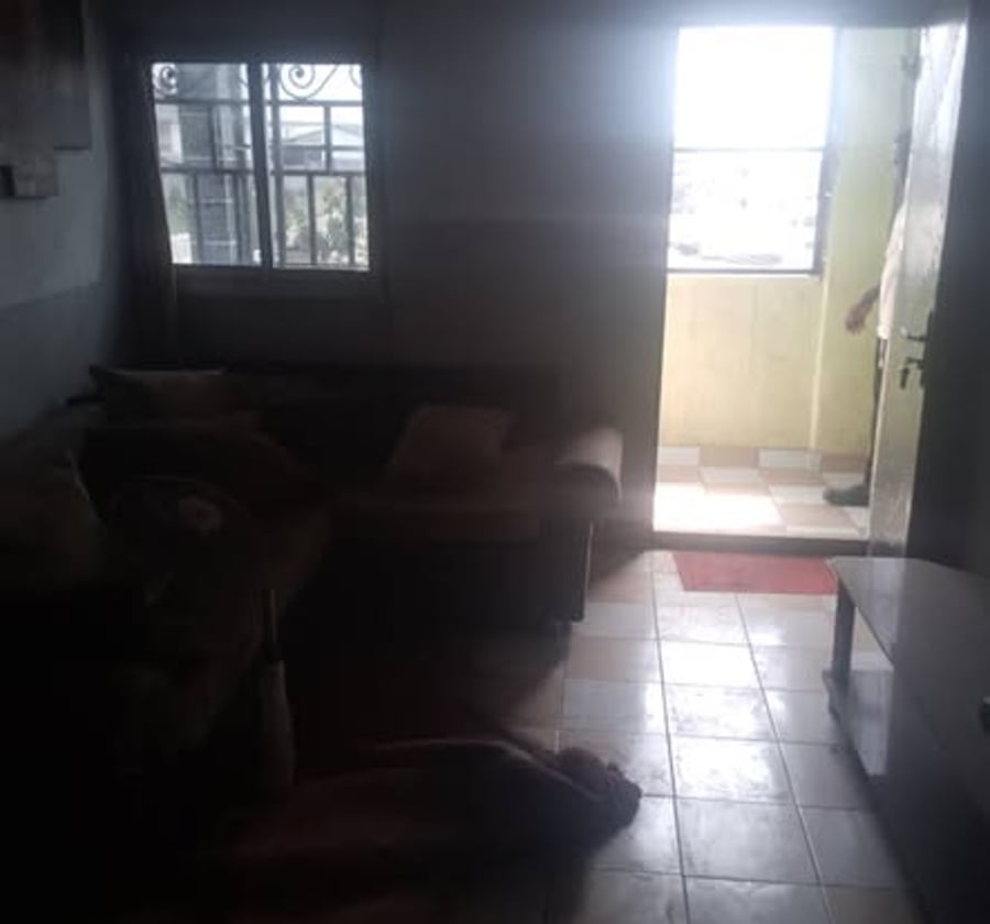 Grand studio moderne à louer – Logbaba, Douala