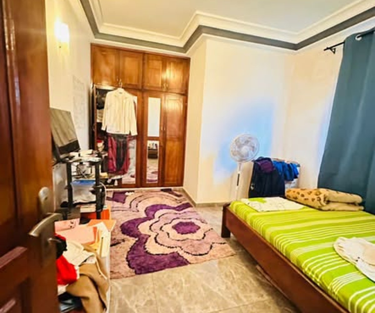 Studio moderne haut standing - Biyem-Assi