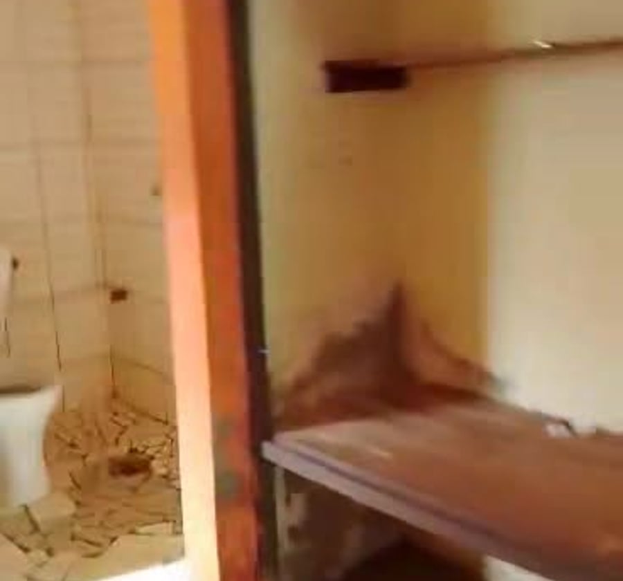 Chambre moderne à Nkolmesseng - 30 000 FCFA/mois