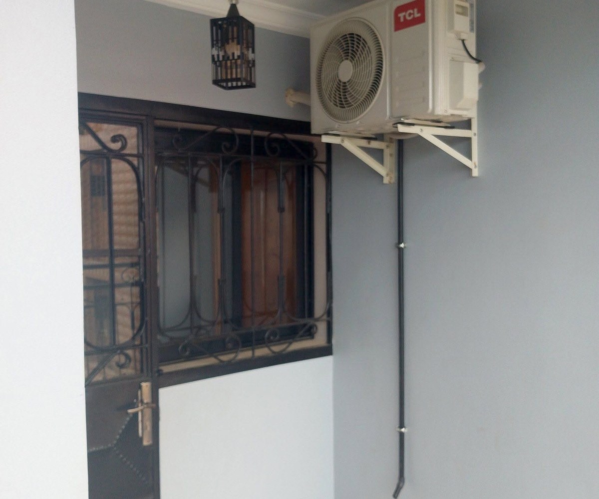Studio moderne climatisé à Yassa