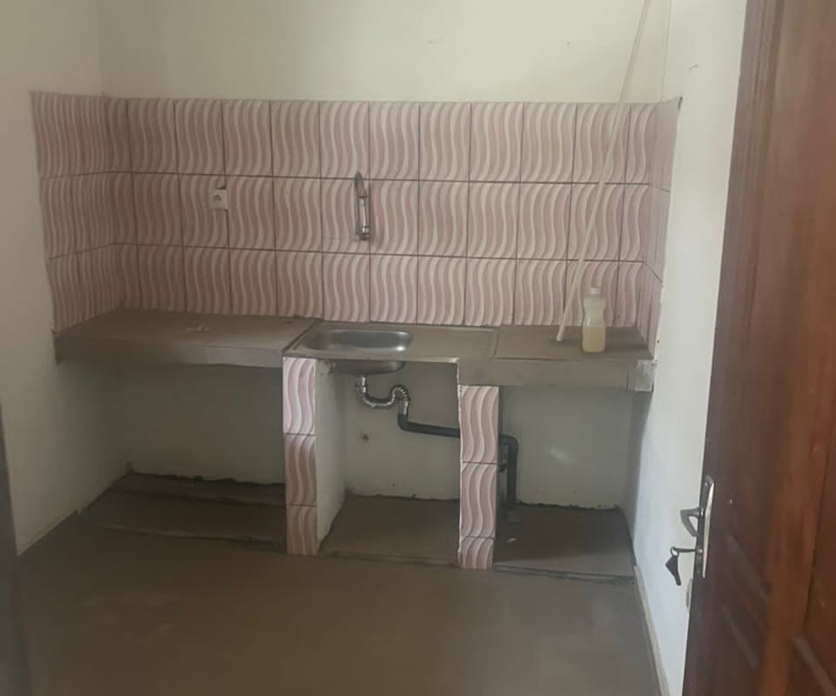 Maison à louer - Kotto, Badem Badem - 2 chambres