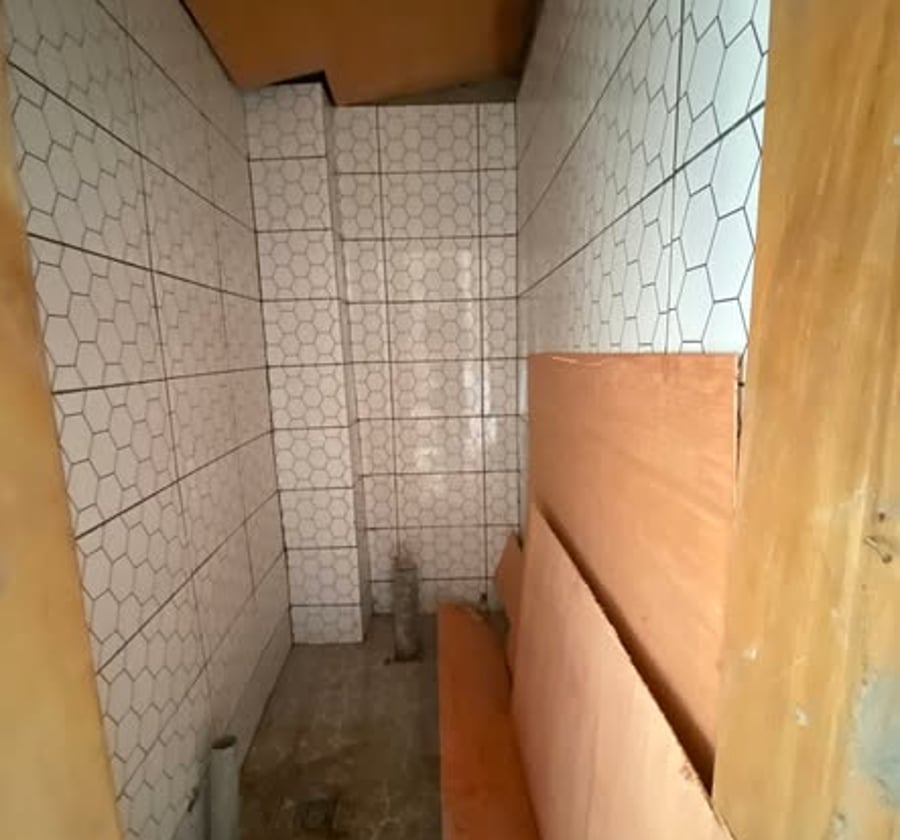Studio moderne en finition - Cité des Palmiers