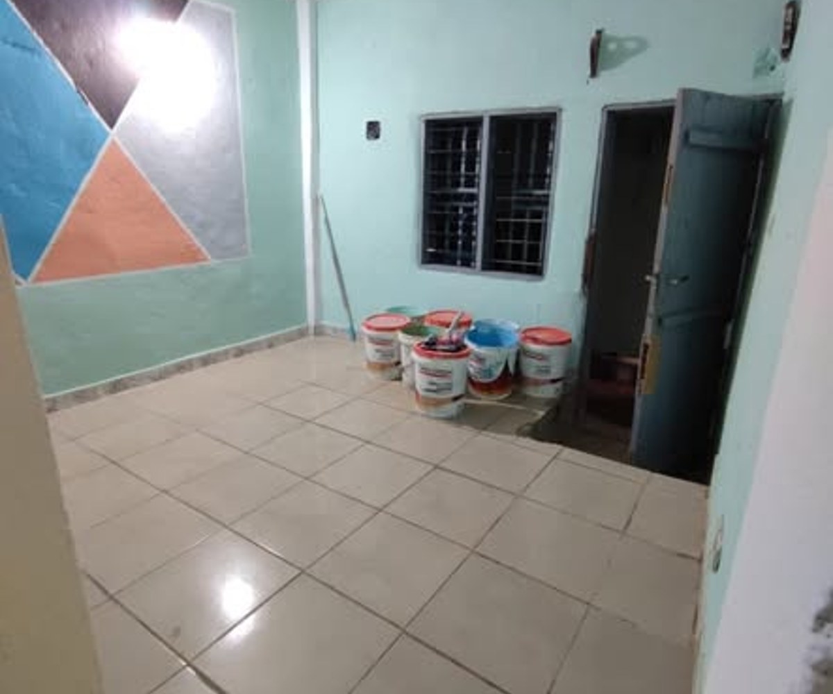 Chambre spacieuse à louer à Fouda