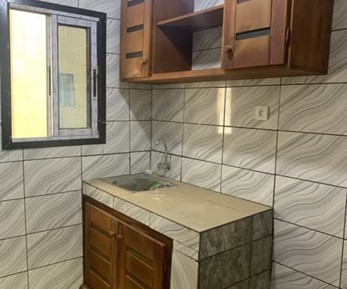 Studio moderne à louer - Makepe, Douala