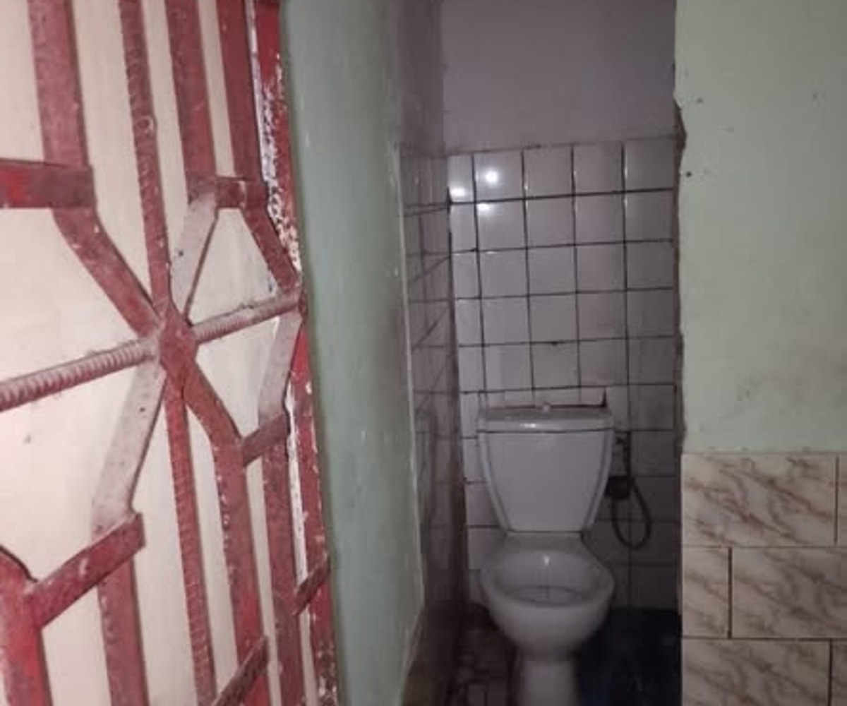 Chambre moderne à louer - Ndogbon, Douala
