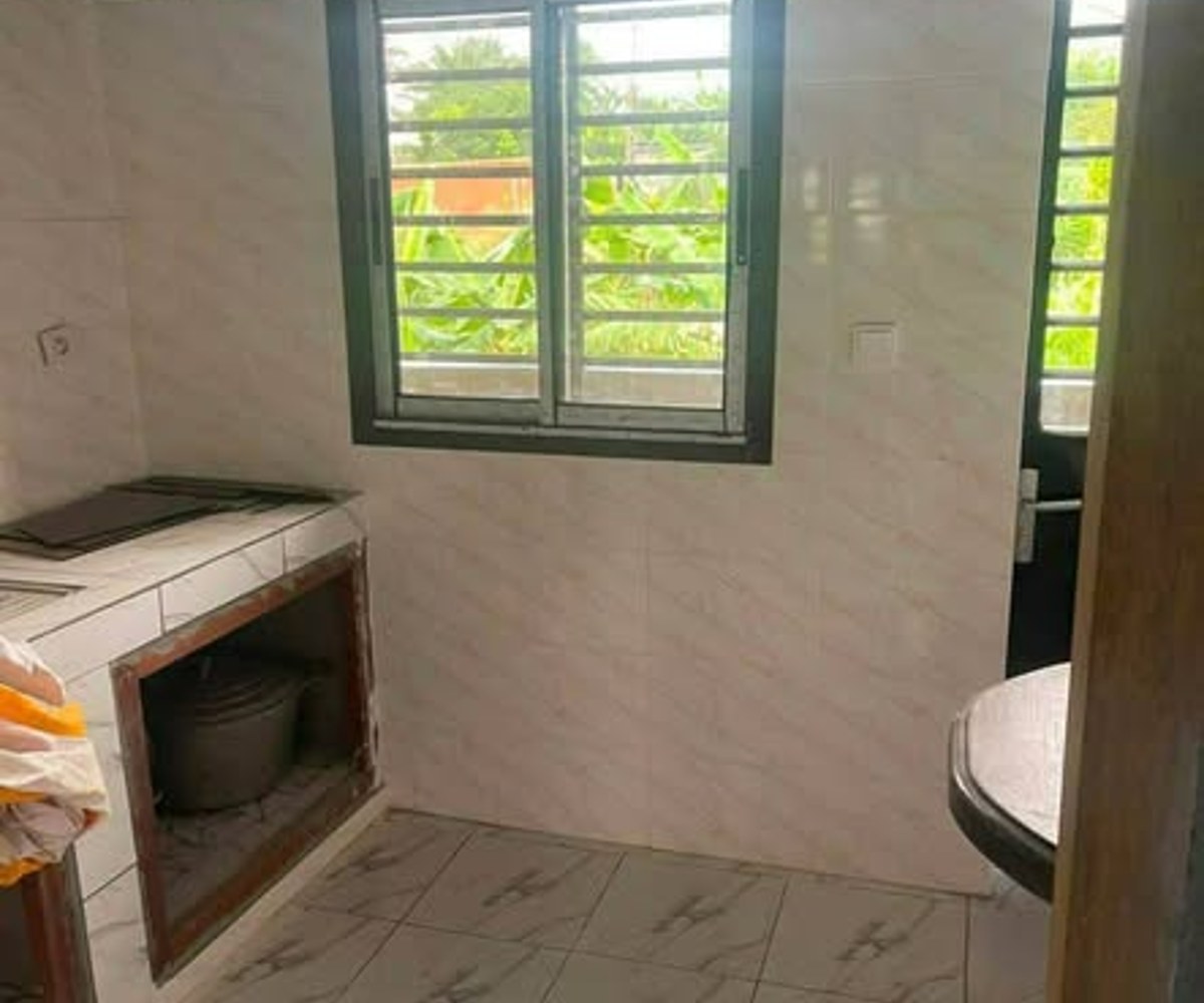 Appartement moderne à louer - Odza Petit Marché