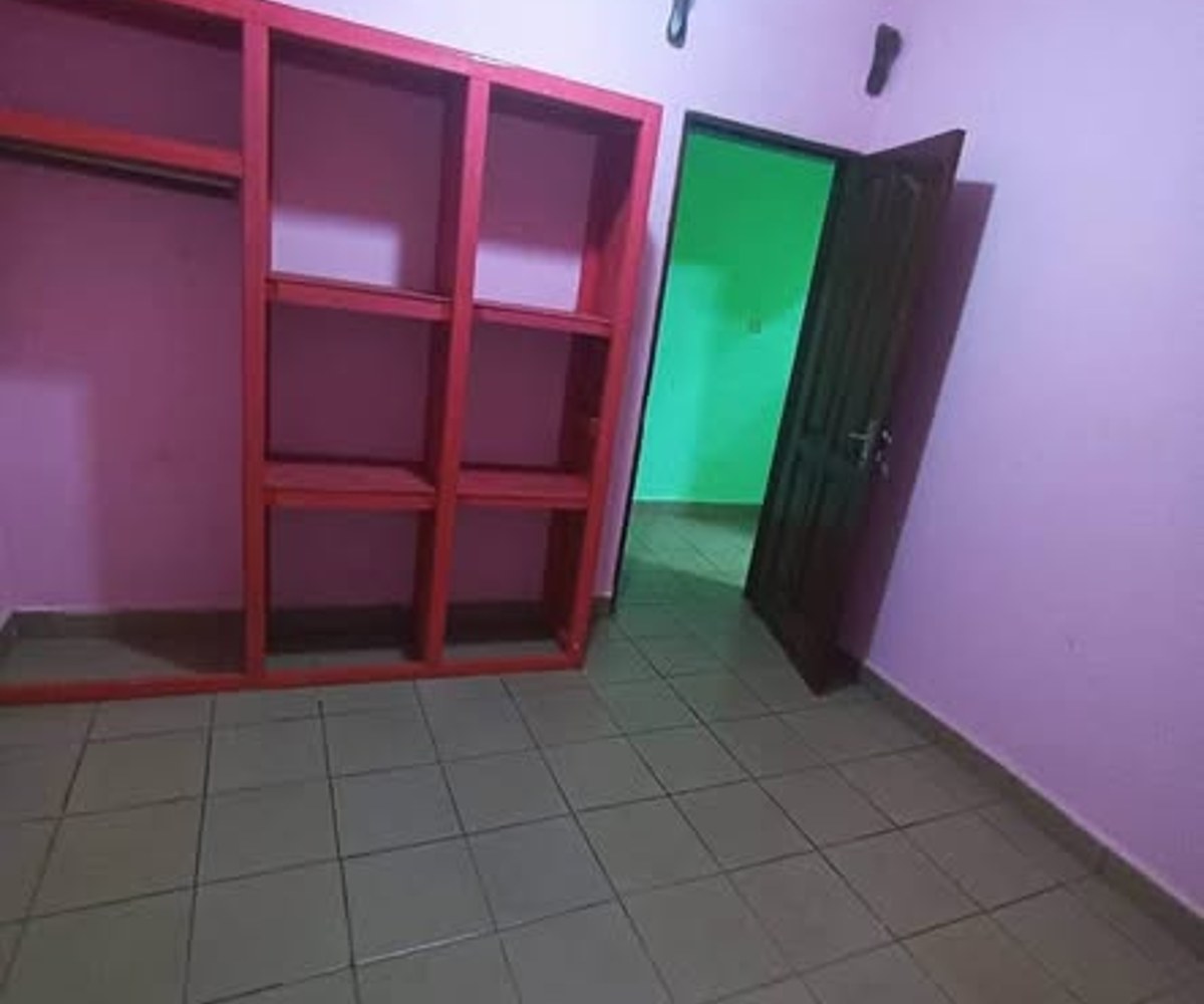 Studio moderne à louer à Biyem-Assi Jouvence