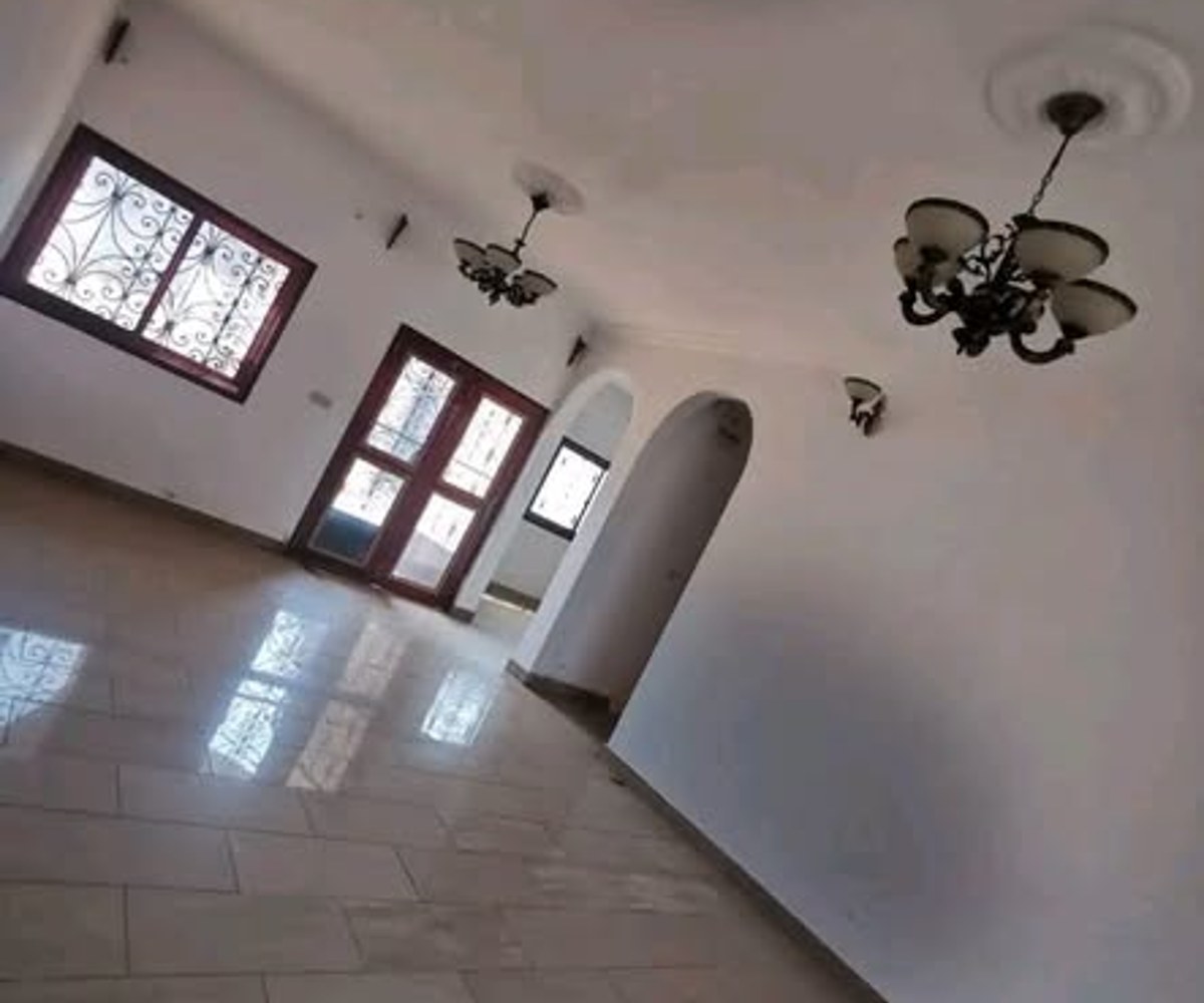 Duplex à louer Nkolmesseng - 250 000 FCFA/mois