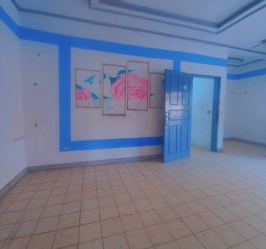 Vaste appartement à louer à Makepe - 90 000 FCFA/mois
