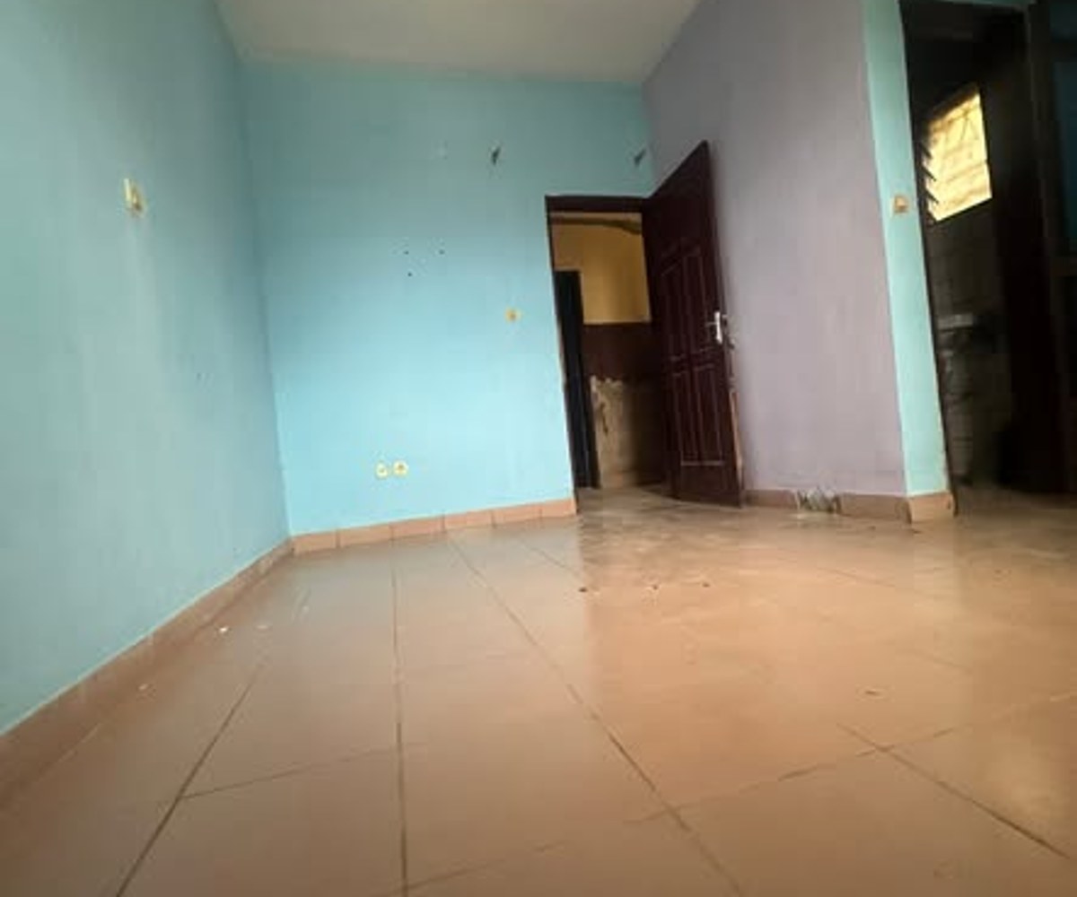 Chambre moderne 3 pièces à PK 15