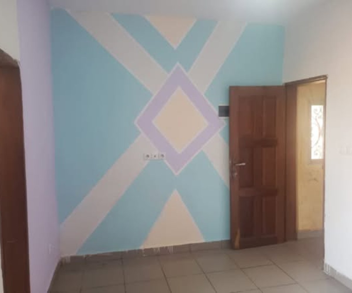 Chambre moderne à Nkomo - 35 000 FCFA/mois