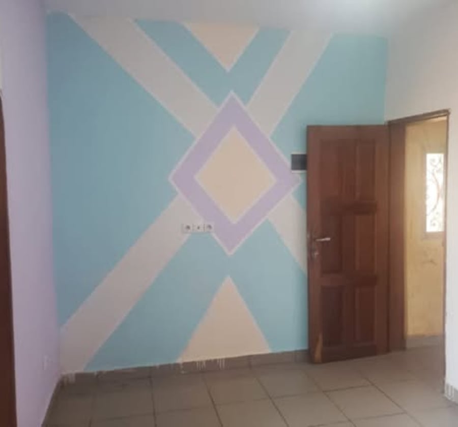Chambre moderne à Nkomo - 35 000 FCFA/mois