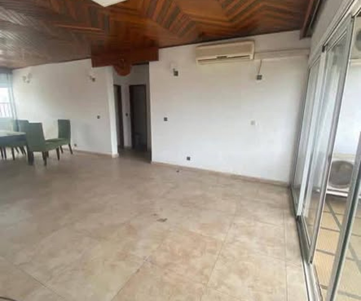 Magnifique Appartement 3 Chambres – Bonapriso, Douala