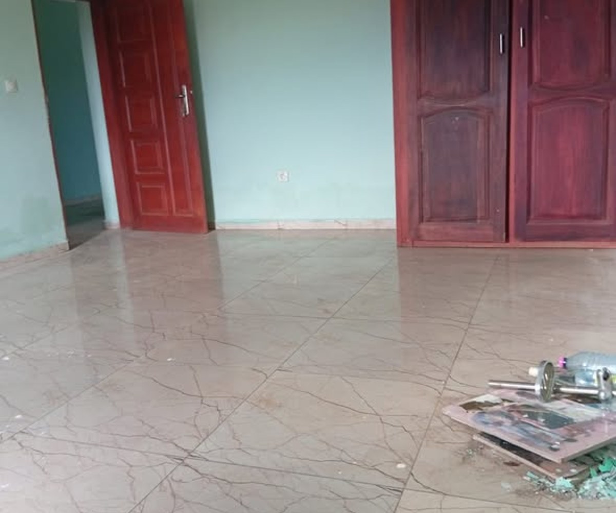 Appartement moderne à Nkoabang