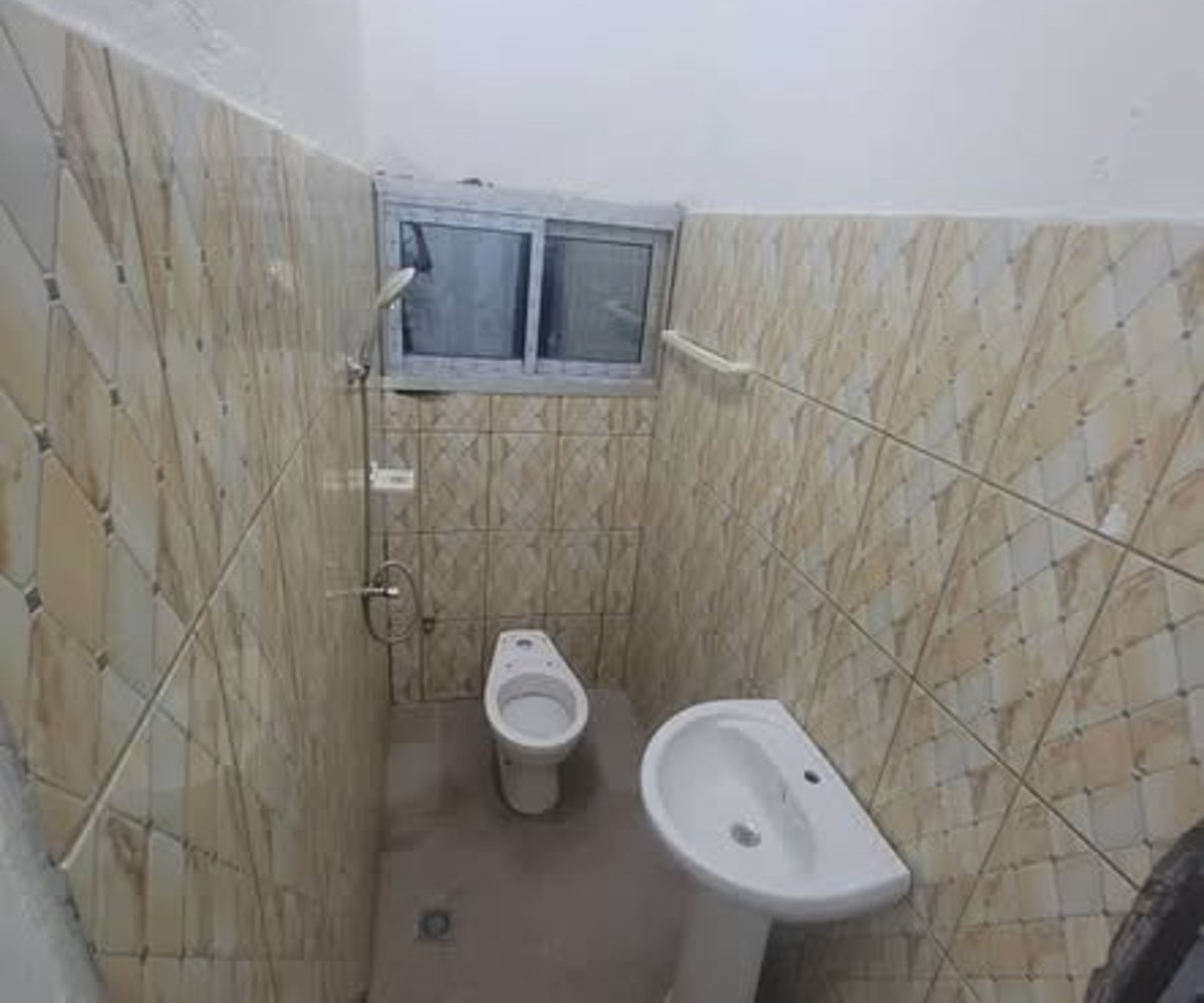 Chambre moderne à louer - Fouda, Yaoundé