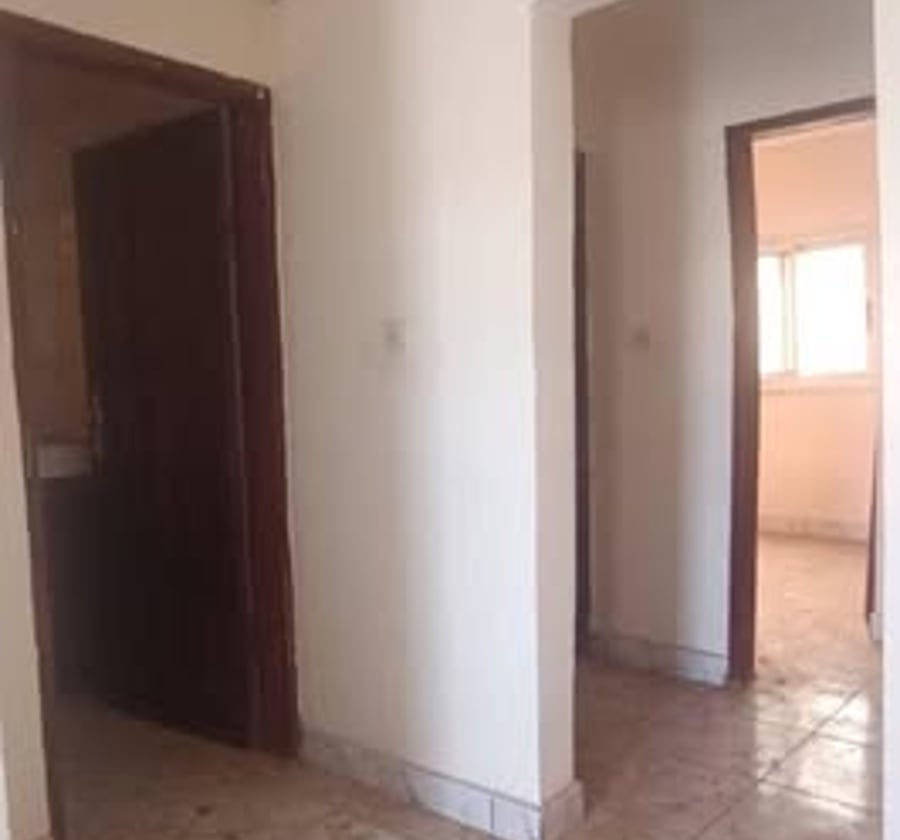 Appartement moderne 2 chambres à louer – Nsimeyong Terre Rouge