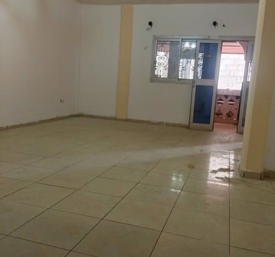 Grand appartement moderne haut standing - 3 chambres - Nkomo