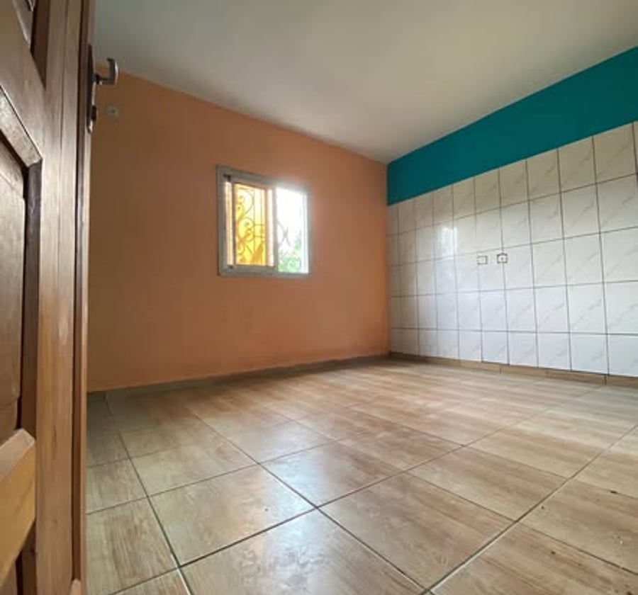 Appartement moderne à Japoma Petit Château