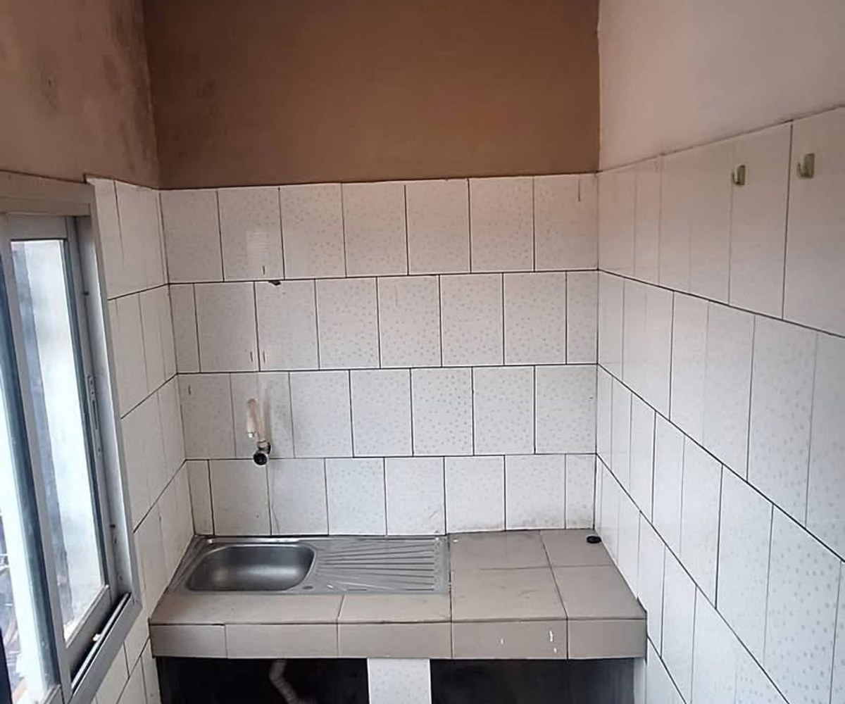Appartement 2 chambres à louer Ekoumdoum