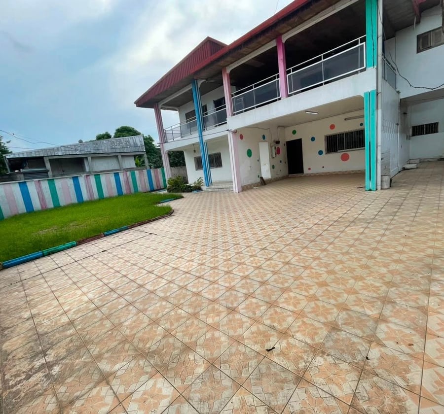 Duplex à louer 5 chambres - Bonamoussadi, Douala