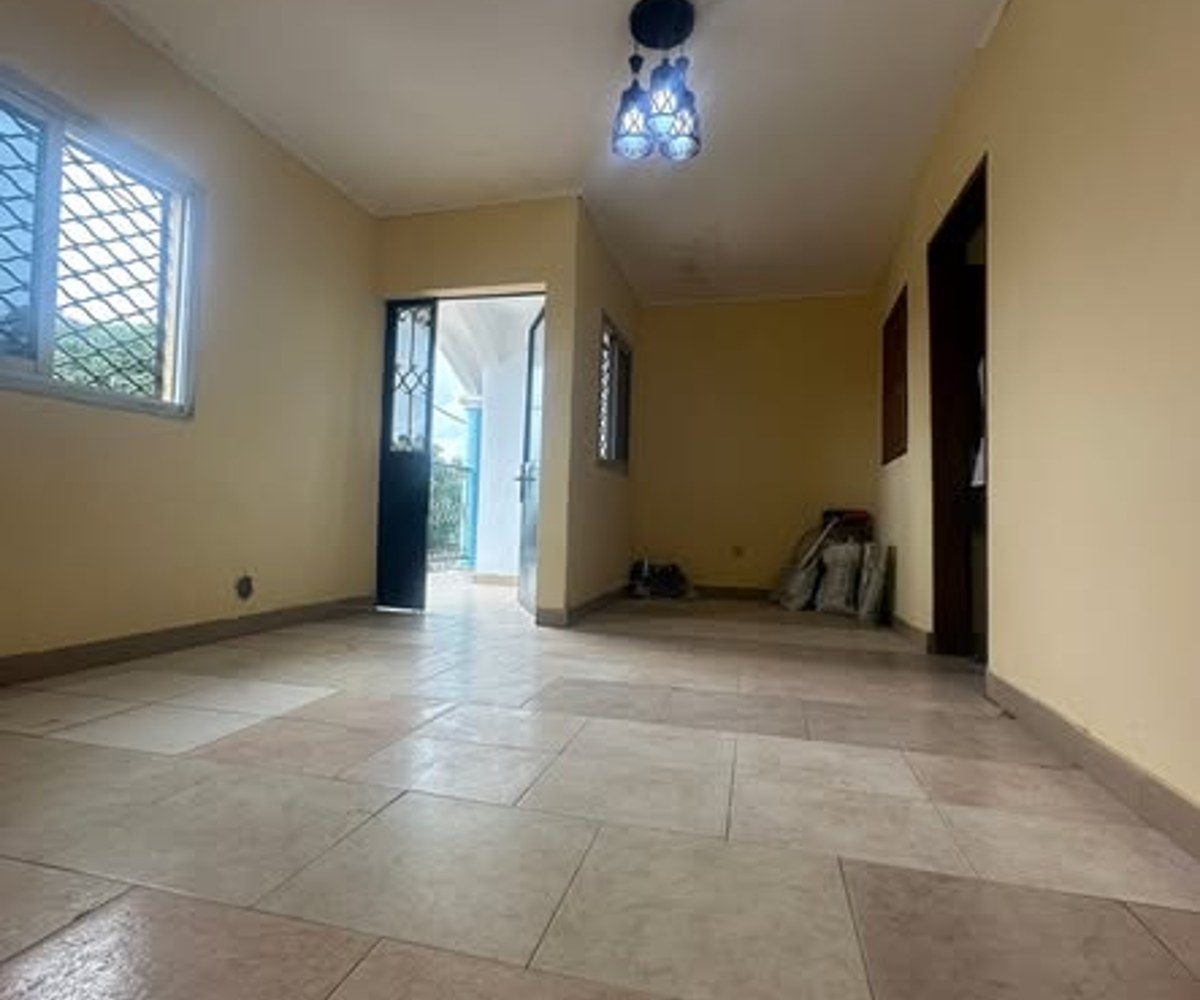 Appartement moderne 3 chambres à PK14, Douala