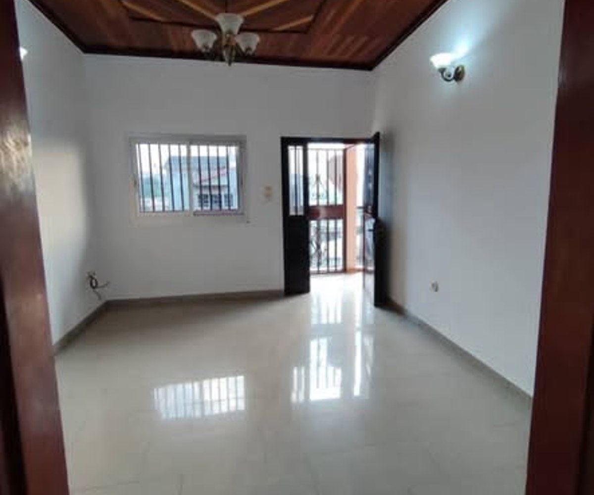 3 Appartements individuels à Ngousso - 2 chambres, 2 douches