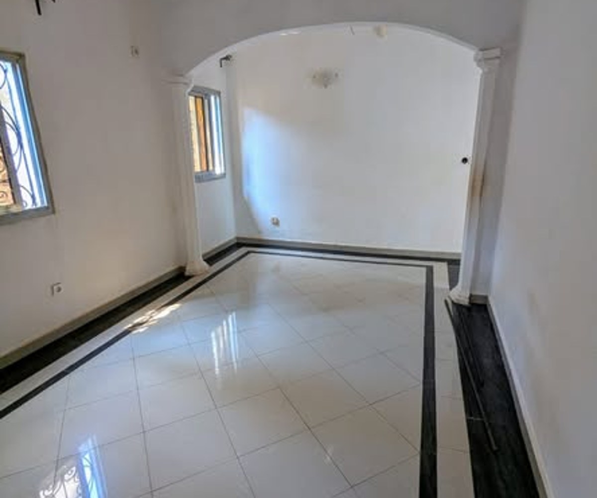 Appartement 3 chambres à Tsinga Village
