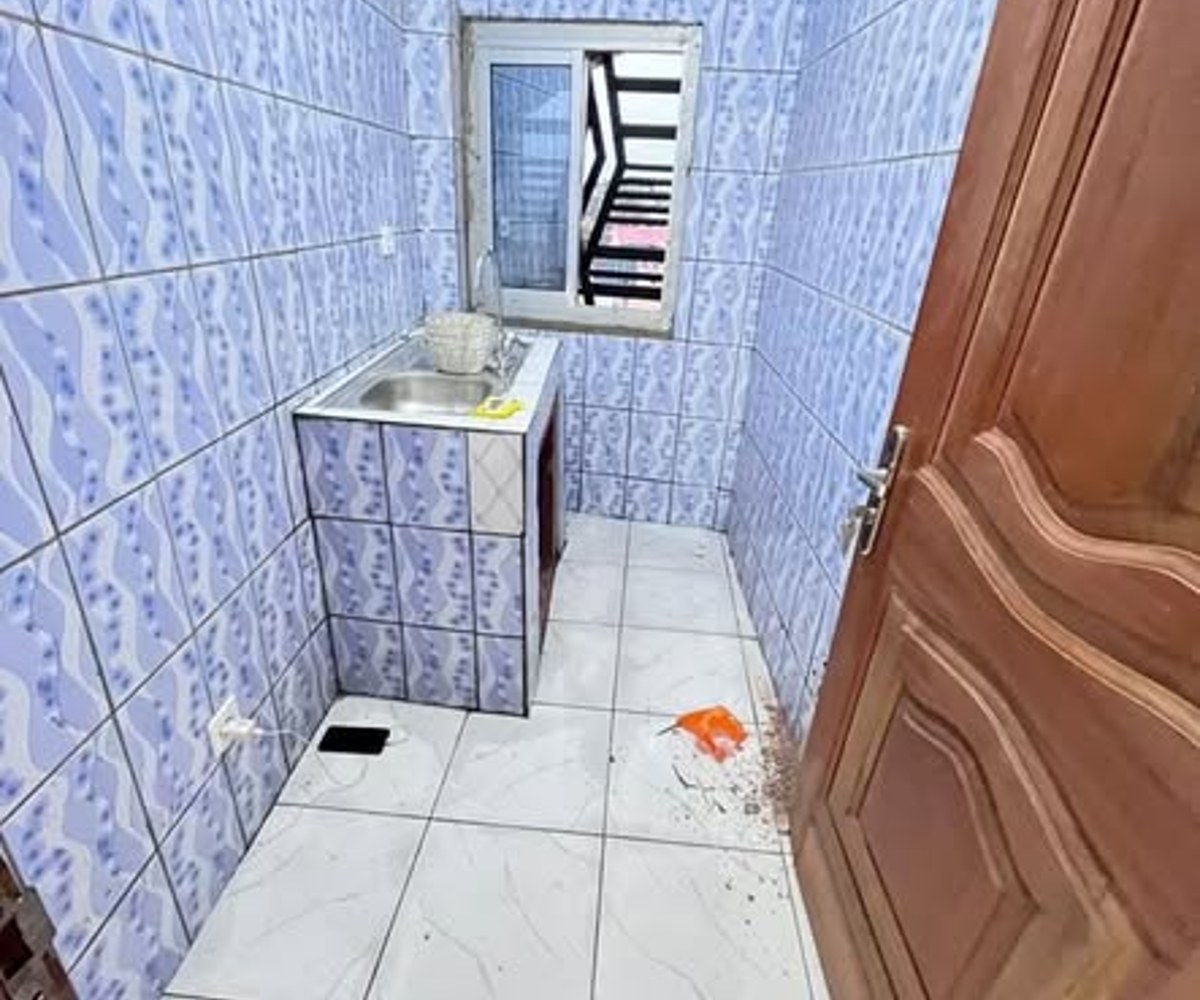 Studio moderne à Olembe