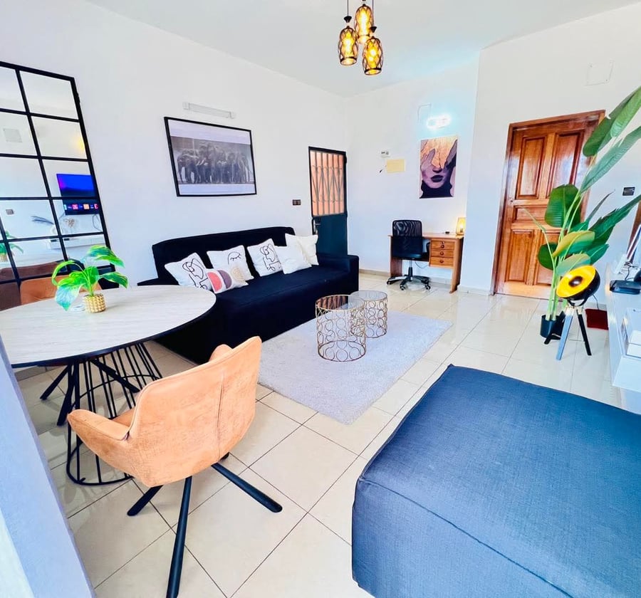 Guest House  for rent in Nsam, Yaoundé : FCFA 35000