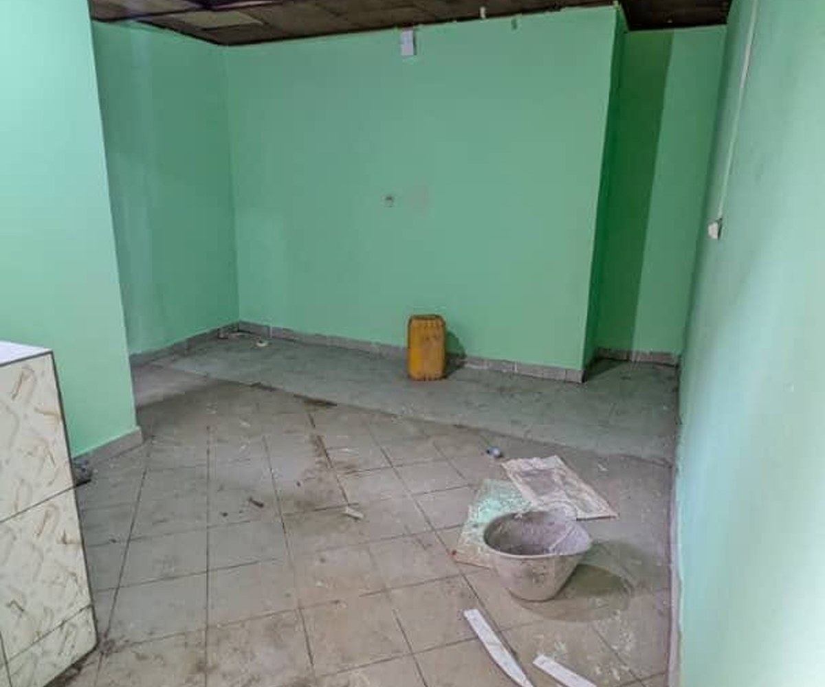 Chambre moderne à louer à Emana
