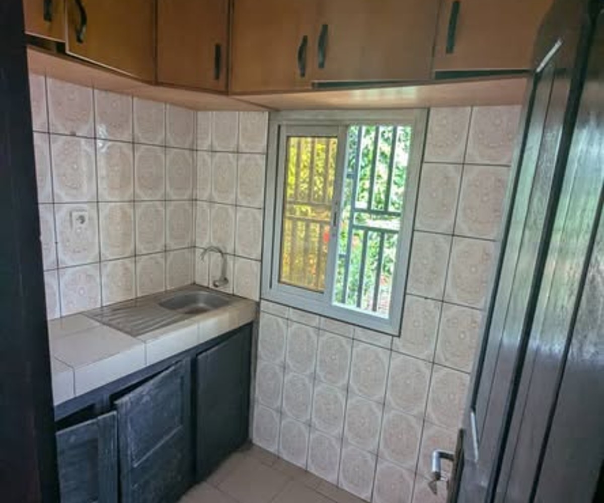 Studio moderne à louer - Pont Emana, Yaoundé