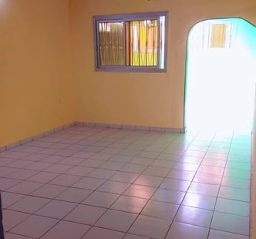 Maison 3 chambres à louer à Obili