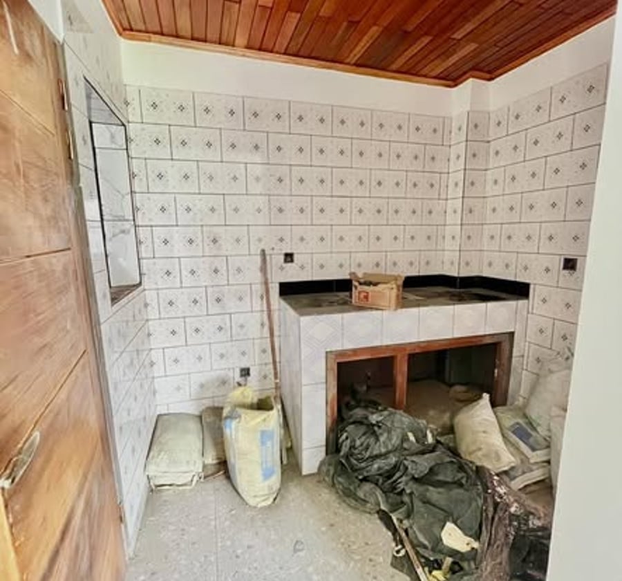 Chambre moderne 3 pièces à louer – Bonamoussadi