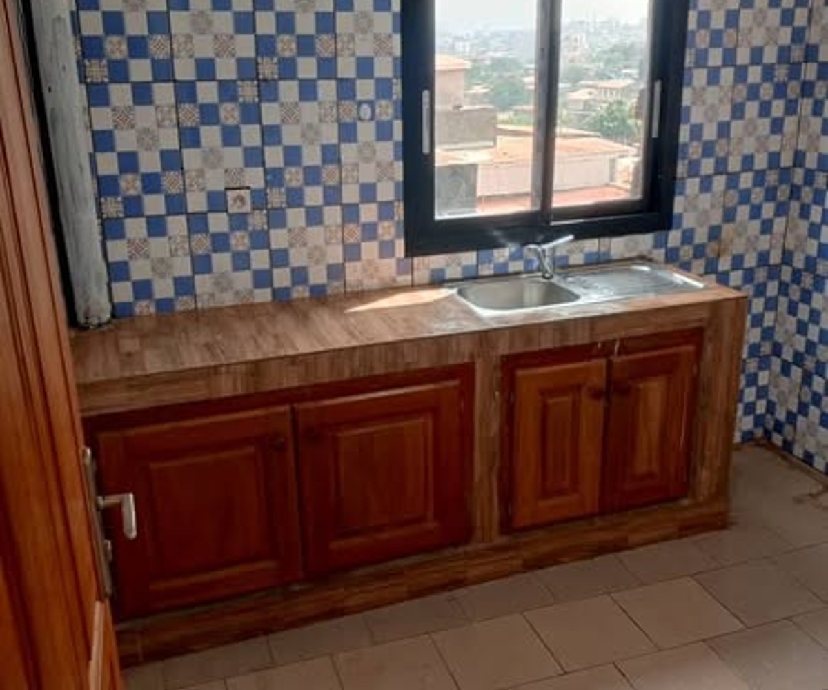 Appartement moderne à louer à Mimboman