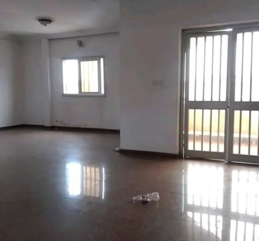 Appartement spacieux et staffé à Mvog-Ada