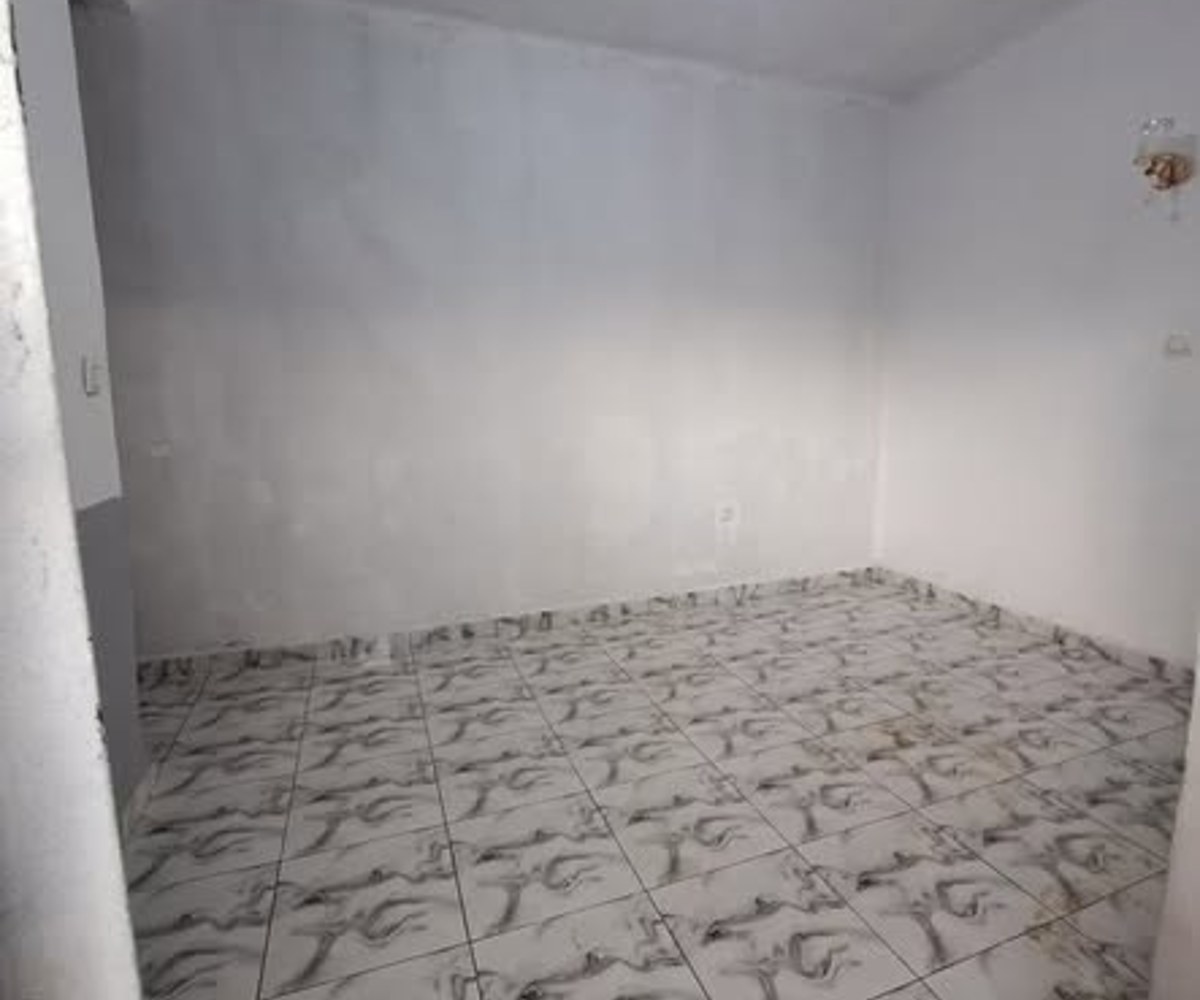 Chambre moderne 2 pièces à Odza petit marché