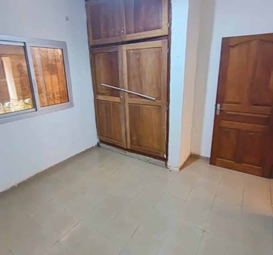 Studio moderne à Yaoundé Madagascar