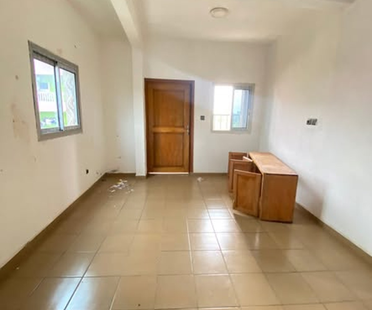 Studio à louer à Kotto Bangue