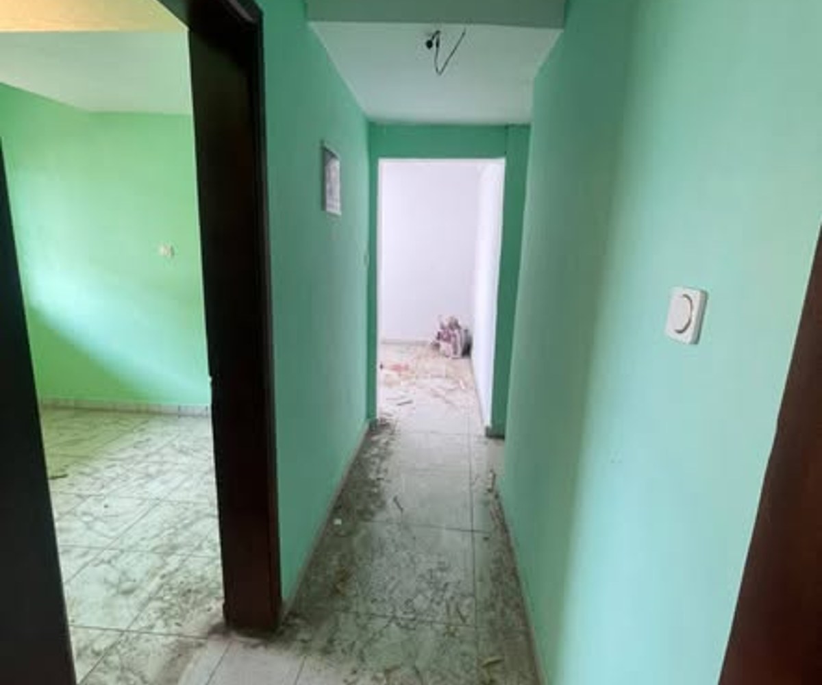 Très vaste appartement moderne staffé à PK 13