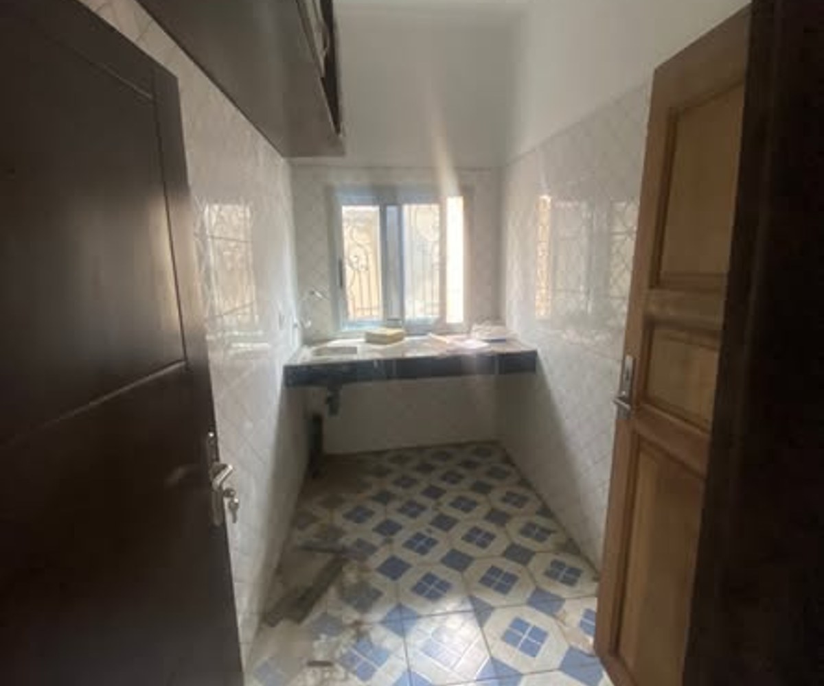 Studio moderne à louer - Simbock, Batibo