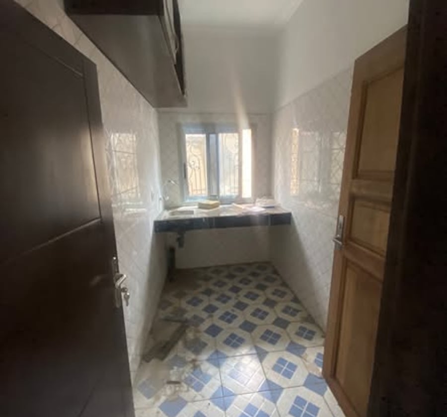 Studio moderne à louer - Simbock, Batibo