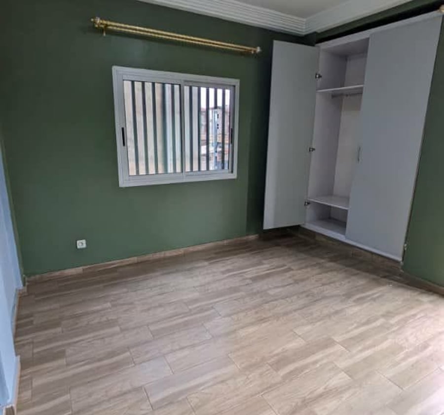 Vaste appartement 2 chambres - Olembe Yaoundé