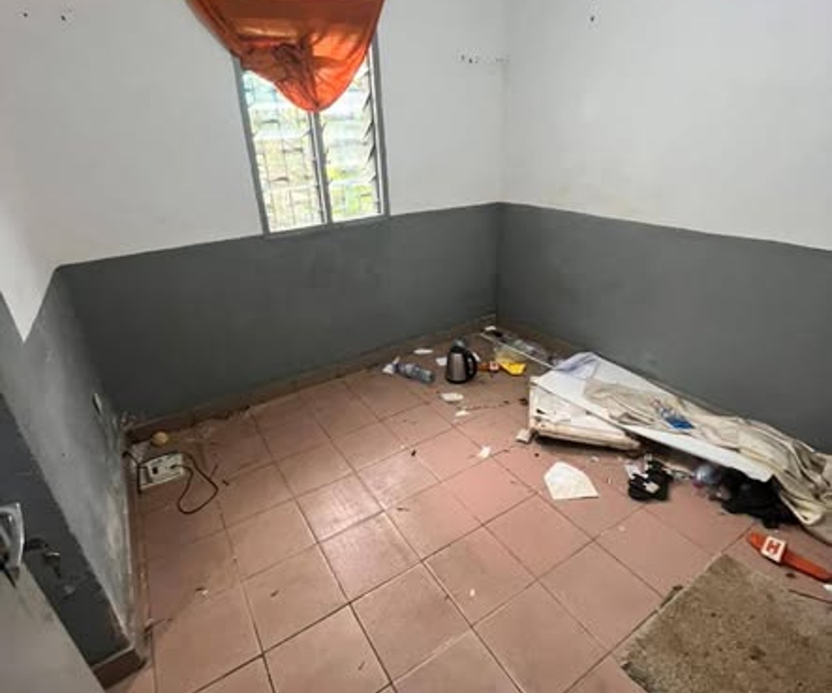 Chambre à louer – Ndogbong Commissariat