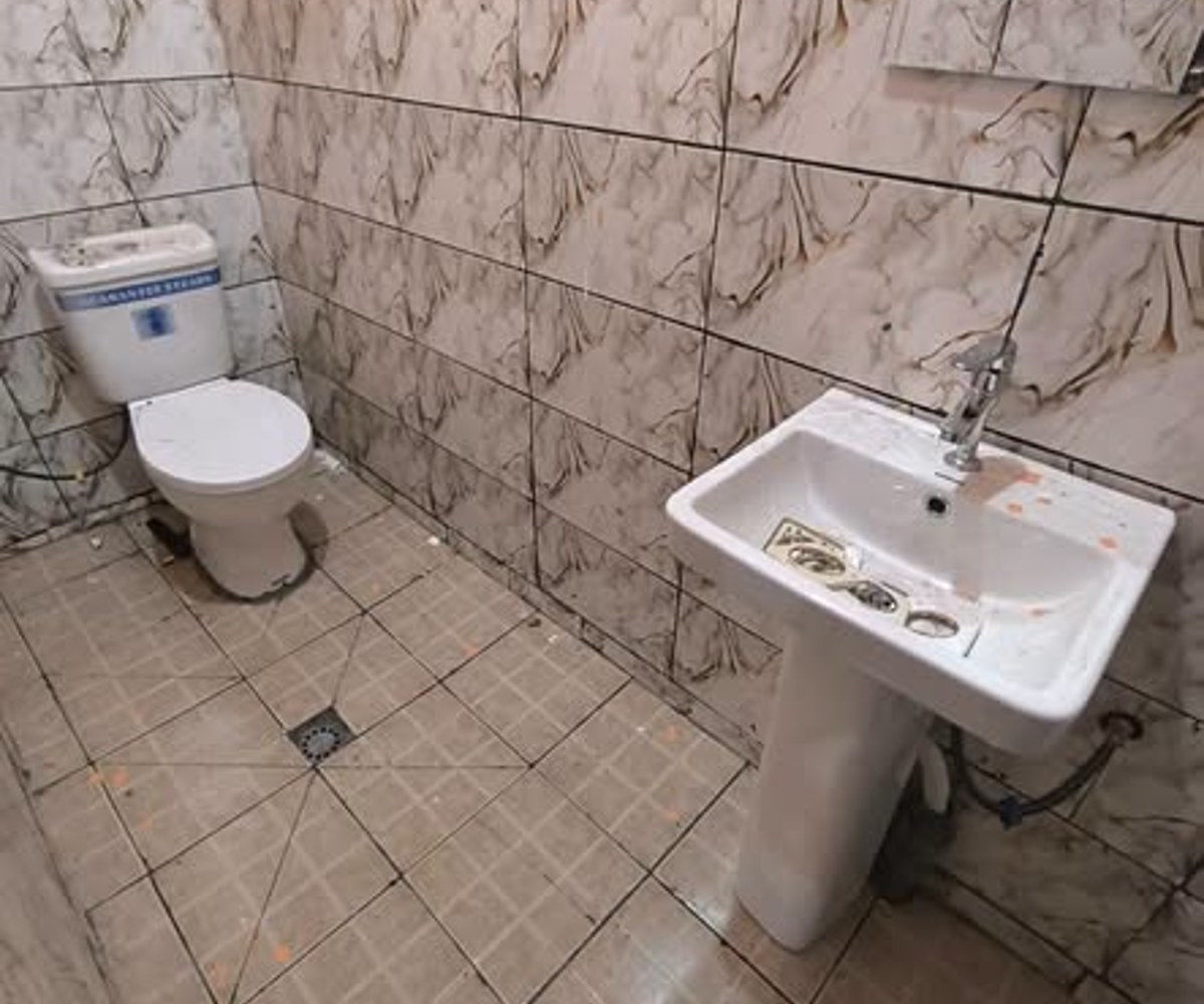 Studio moderne à Ndogbong carrefour conquête